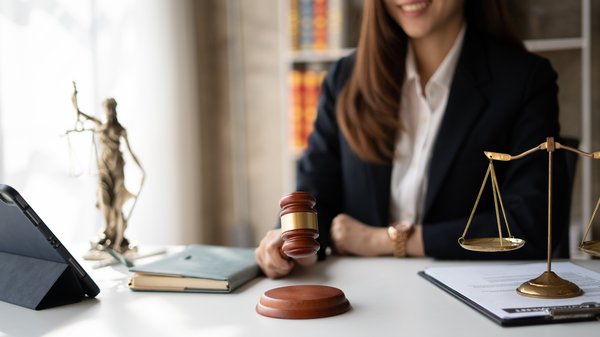 Avocat pour procédures collectives à versailles : conseils clés